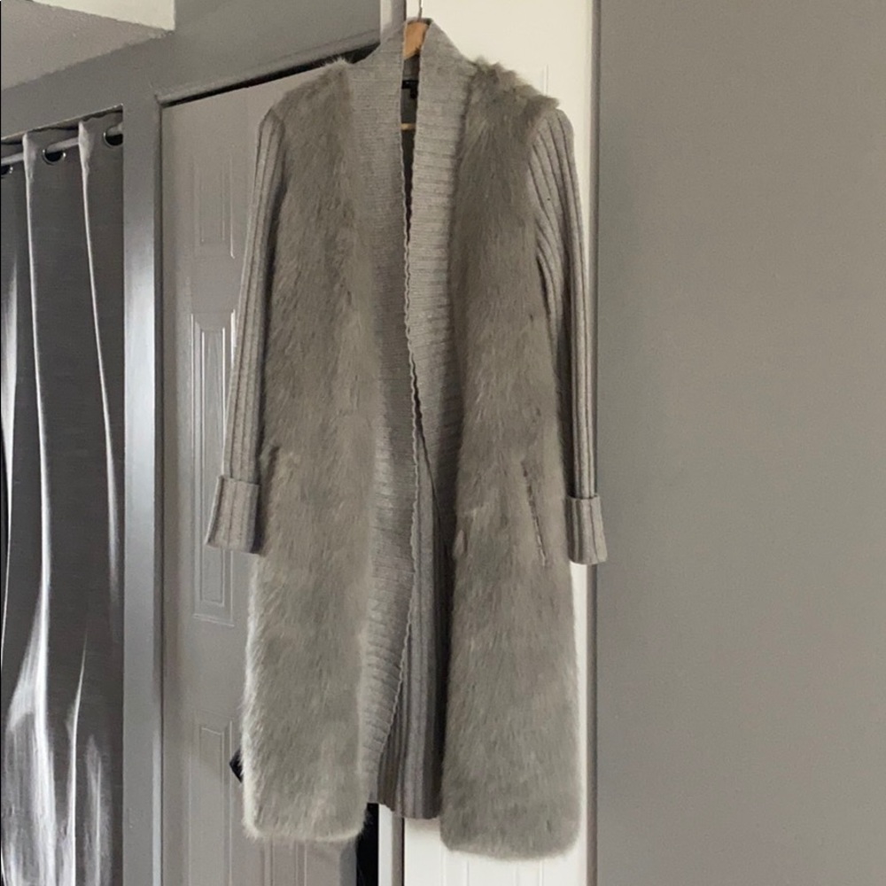 Long vest with Synthetic fur